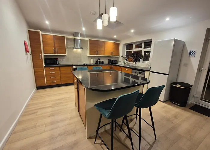 Holiday home Ridgehill House By Cliftonvalley Bristol