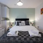 Holiday home Ridgehill House By Cliftonvalley Bristol
