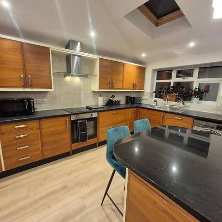 Ridgehill House By Cliftonvalley Holiday home