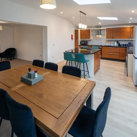 Ridgehill House By Cliftonvalley Bristol