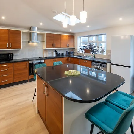 Holiday home Ridgehill House By Cliftonvalley Bristol