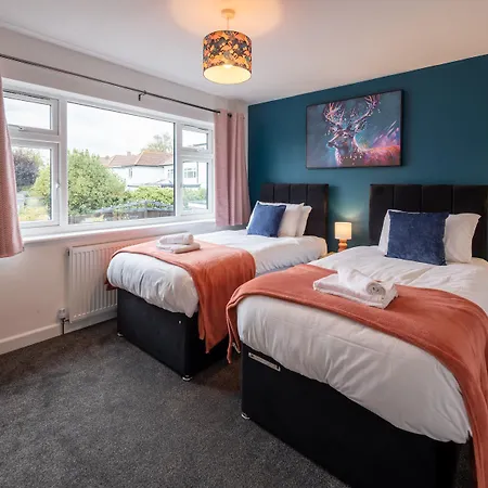 Ridgehill House By Cliftonvalley Holiday home